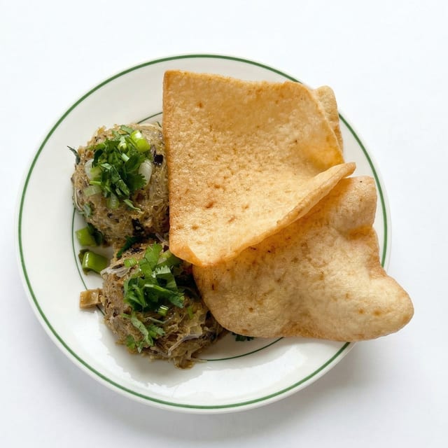 Plated Steamed Beef/Bò Cha Dùm.
